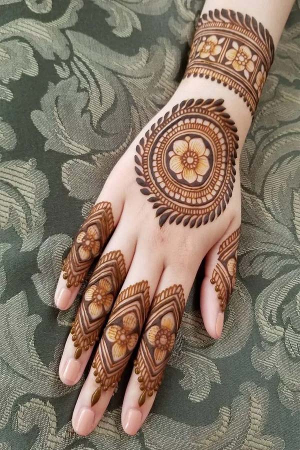 Easy and Simple Mehndi for Front & Back Hand