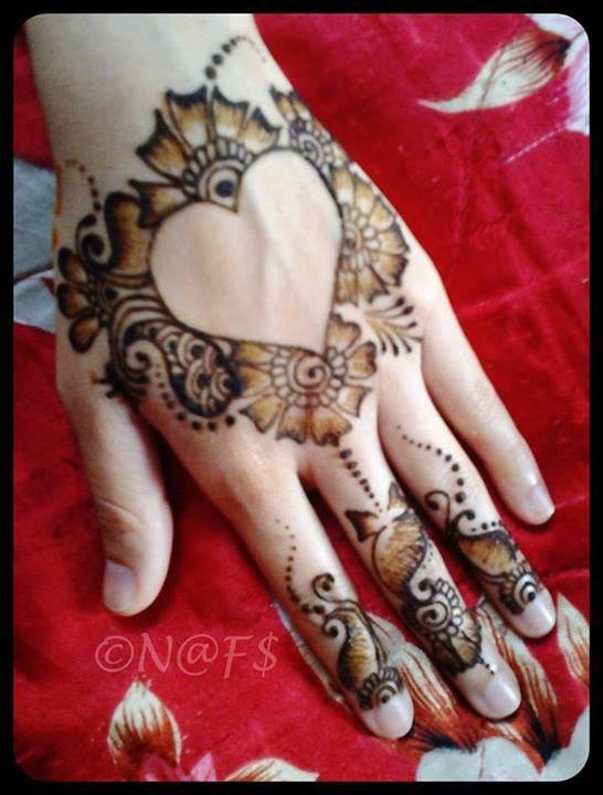 Hottest and Simple Mehendi designs