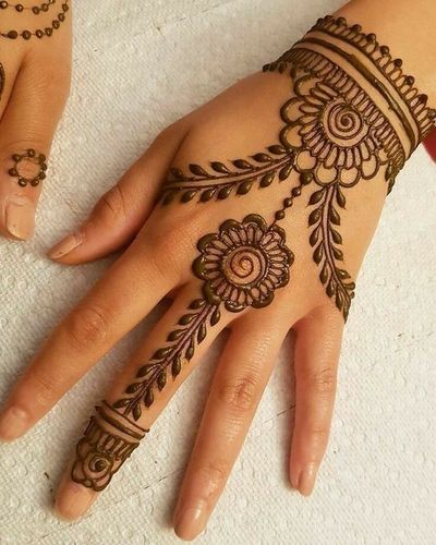 mehndi designs for hands simple